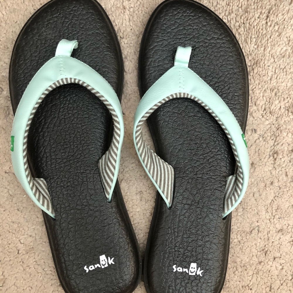 Sanuk flip flops